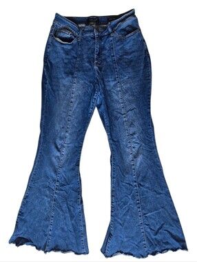 Judy Blue Super Flare Medium Wash Rough Hem Figure Flattering Jeans 14W JB88204